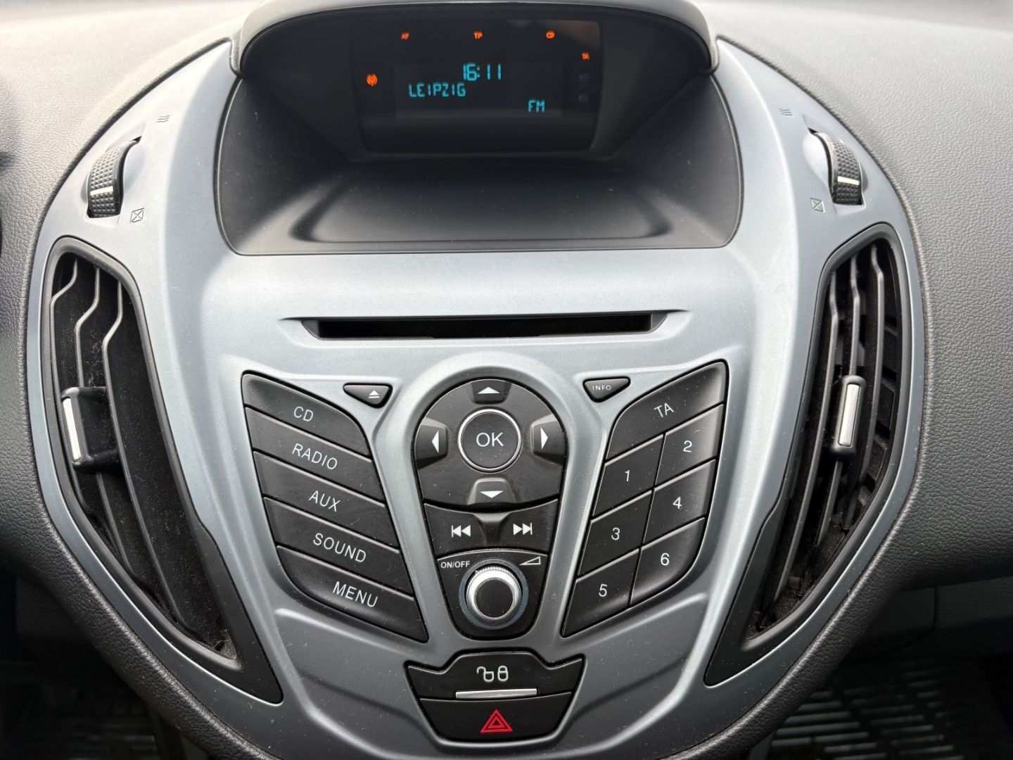Fahrzeugabbildung Ford B-Max Trend BeheizbareWSS PDC KLIMA