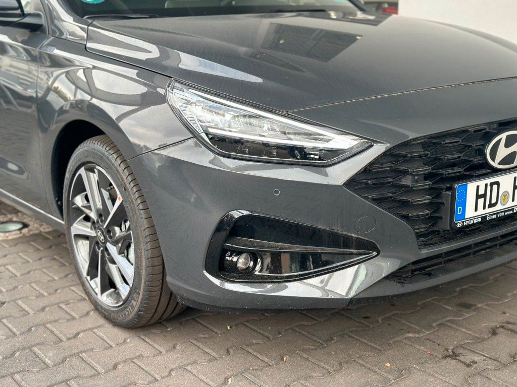 Fahrzeugabbildung Hyundai i30 Advantage 1.0 T-GDI SH/PDC