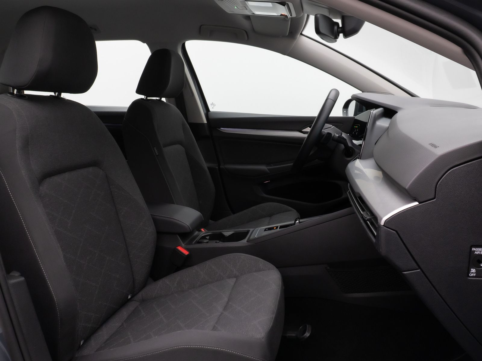 Fahrzeugabbildung Volkswagen Golf VIII Life 2.0 TDI SCR DSG HUD Kamera Lnkrhz