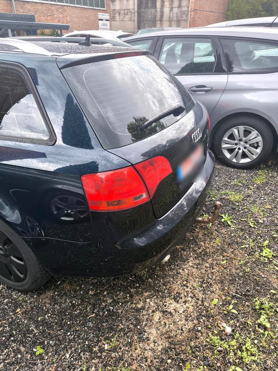 Audi A4 2008 — engine 165 HP (121kW)