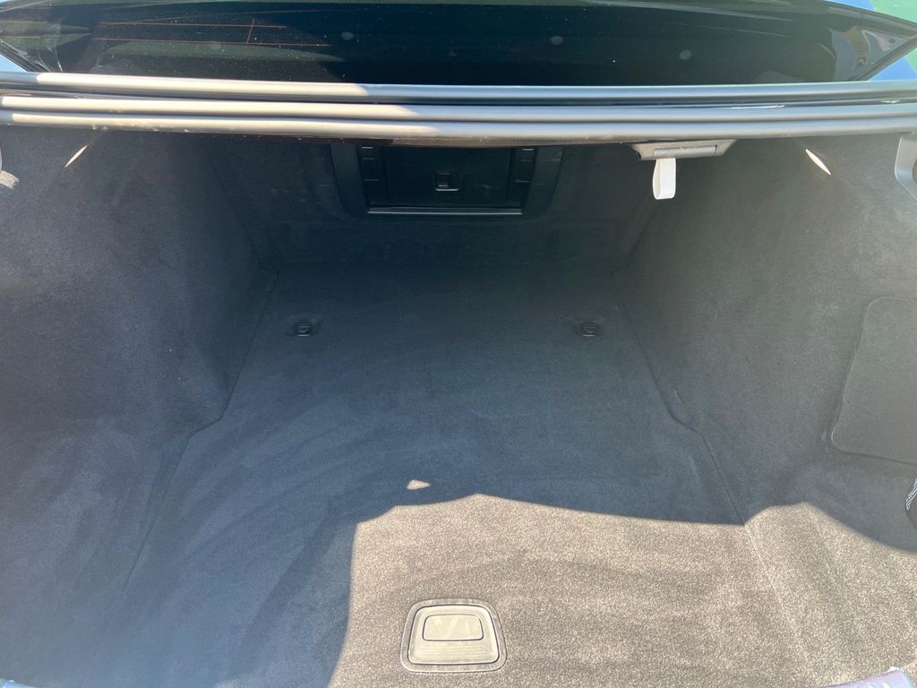 MERCEDES-BENZ S-Class 2024