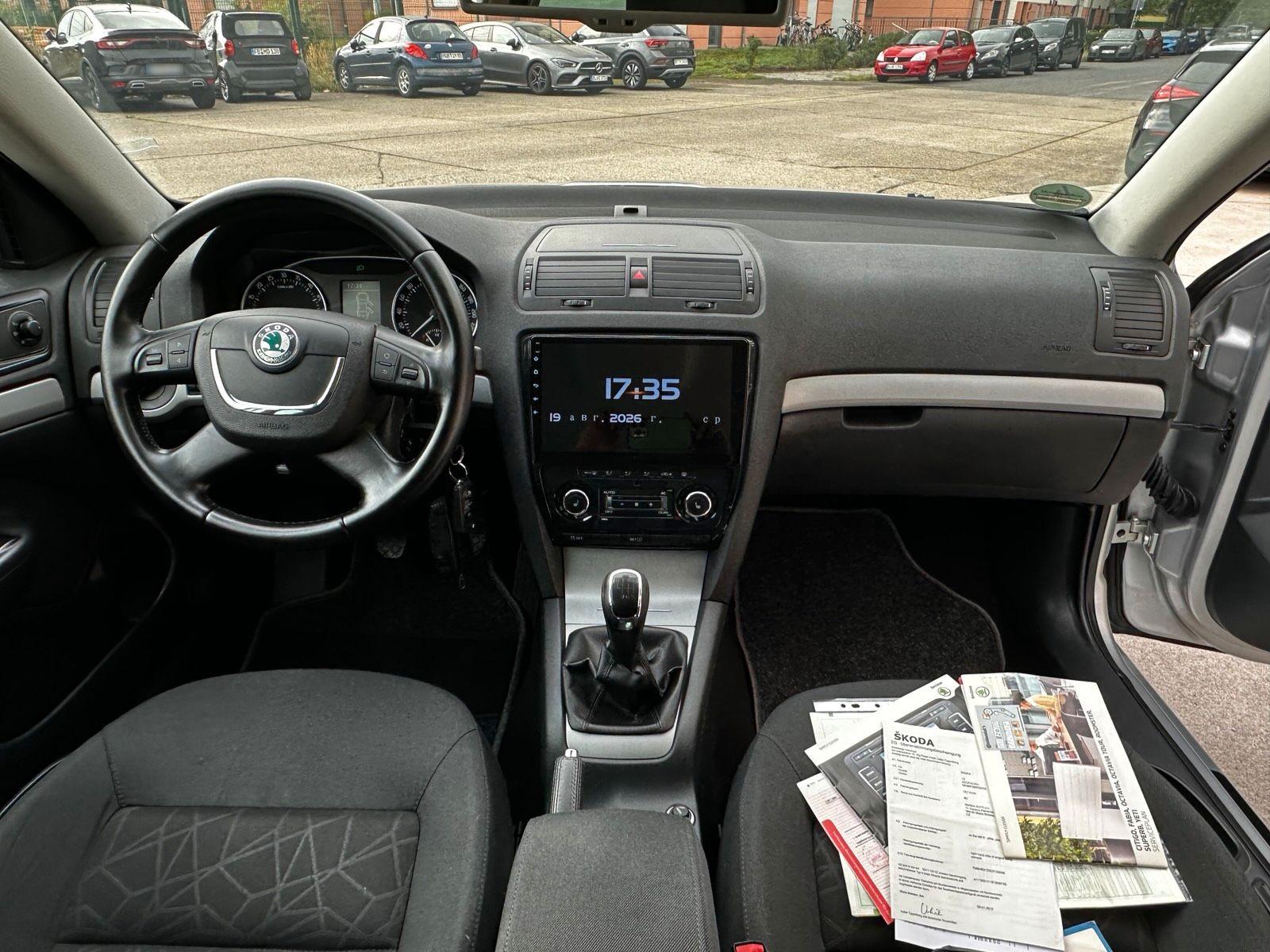 Skoda Octavia 2012 — photo 8