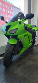 Kawasaki ZX600P - KAWASAKI 600