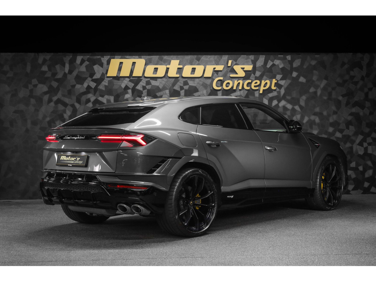 Lamborghini Urus S V8 - AKRAPOVIC imagem 3