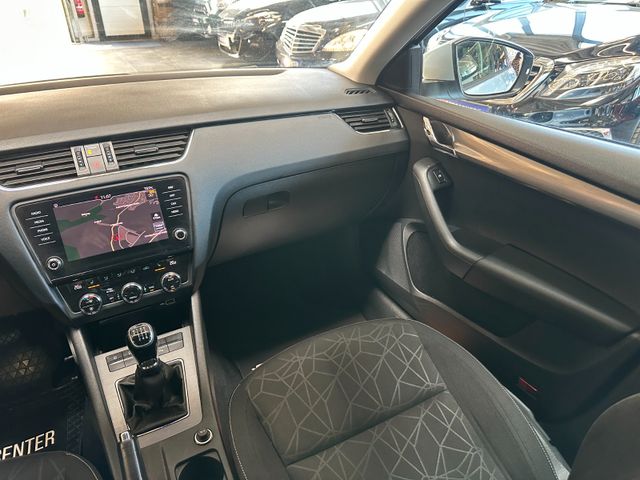 Skoda Octavia Combi Ambition *AHK*TEMPO*NAVI*2-ZONEN*