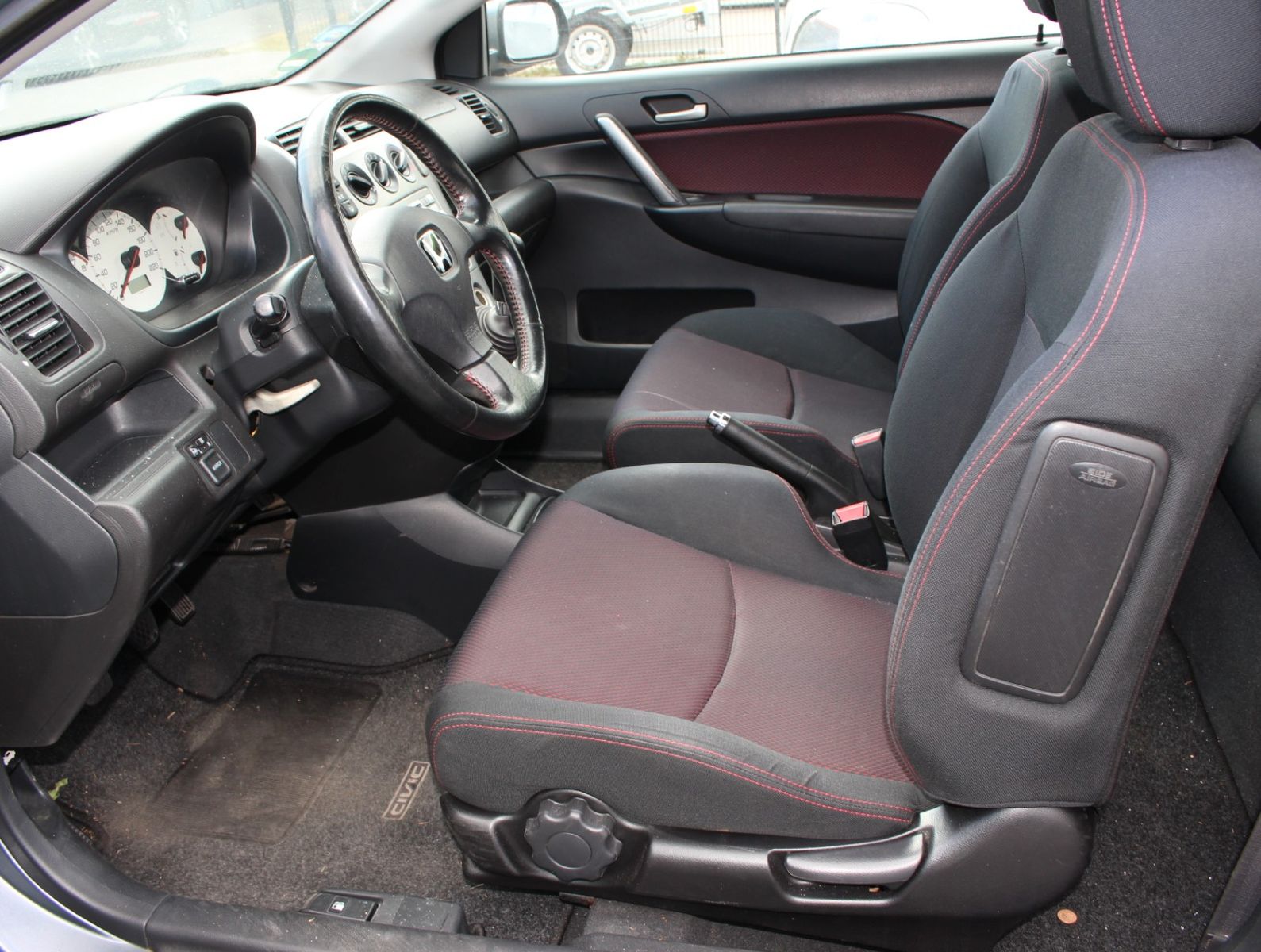Fahrzeugabbildung Honda Civic 1.4i Sport