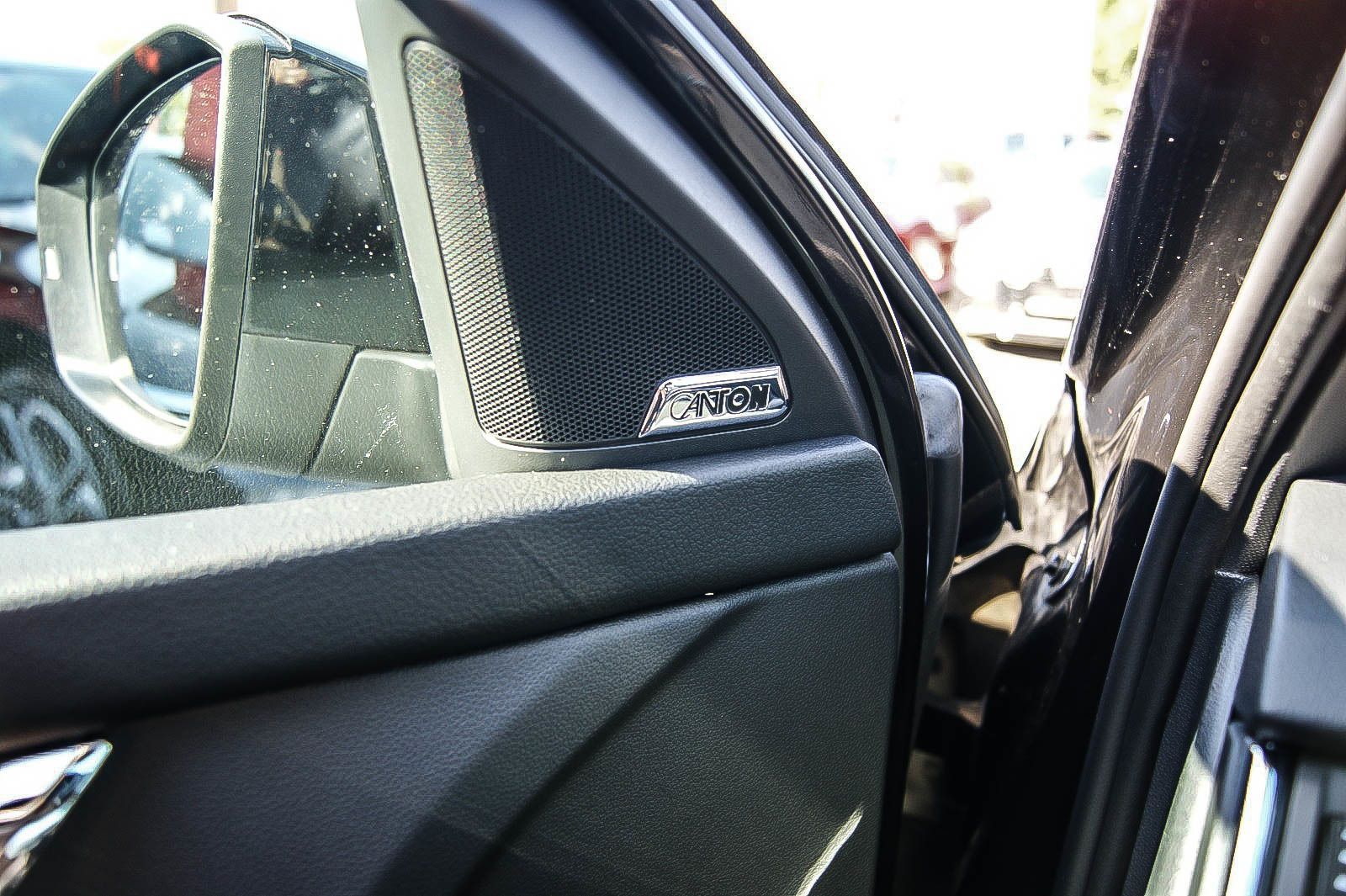 Fahrzeugabbildung SKODA Octavia Combi RS 245 VIRTUAL STANDHEIZUNG ACC DC