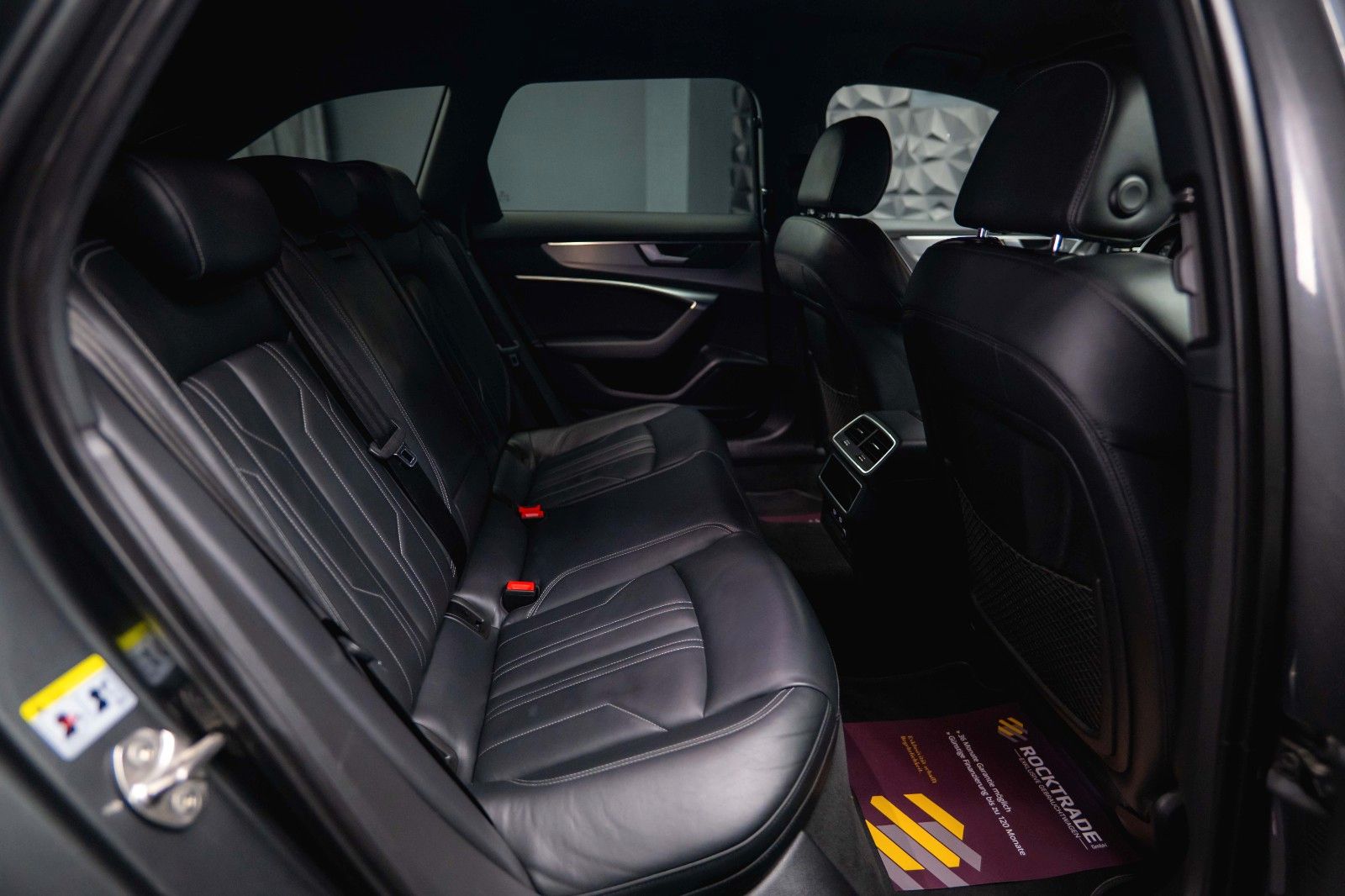 Fahrzeugabbildung Audi A6 Avant 55 TFSIe quattro S-Line Sport *LED*B&O*