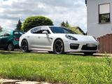 Porsche Panamera Turbo Turbo - Porsche Panamera: Weiß