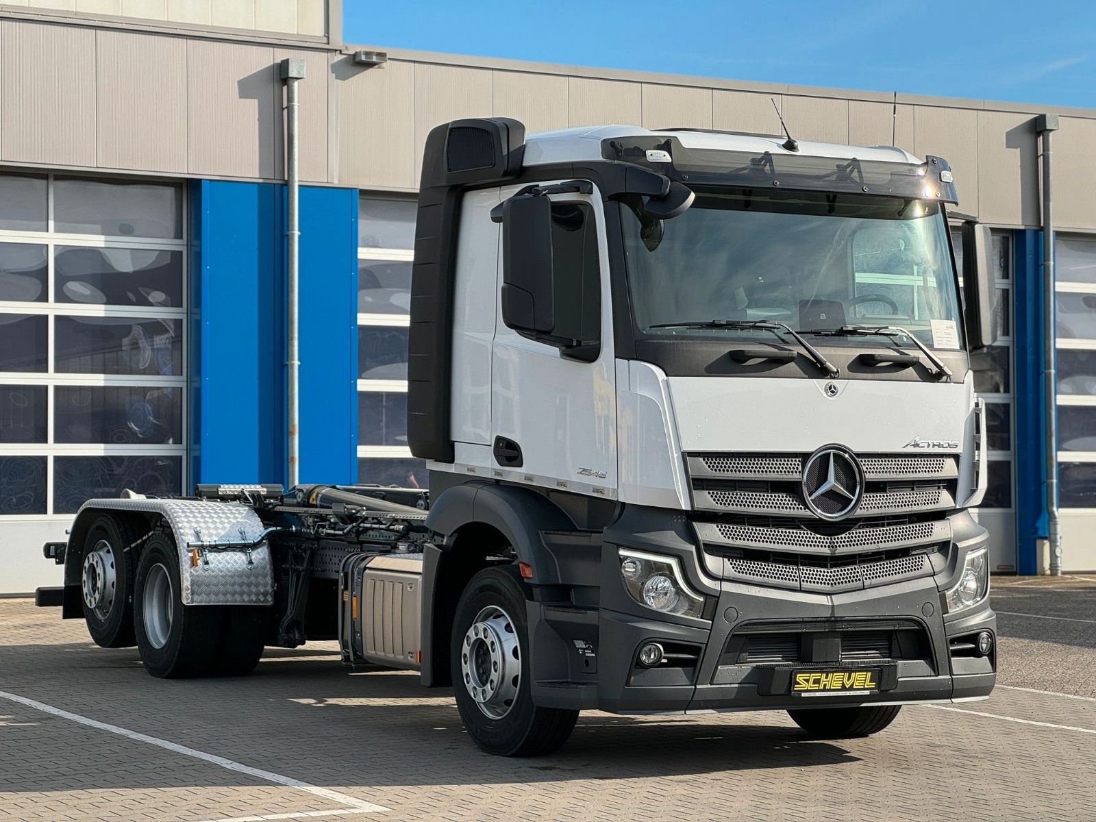 Fahrzeugabbildung Mercedes-Benz Actros 2545 MEILLER RS21.70 Abrollkipper