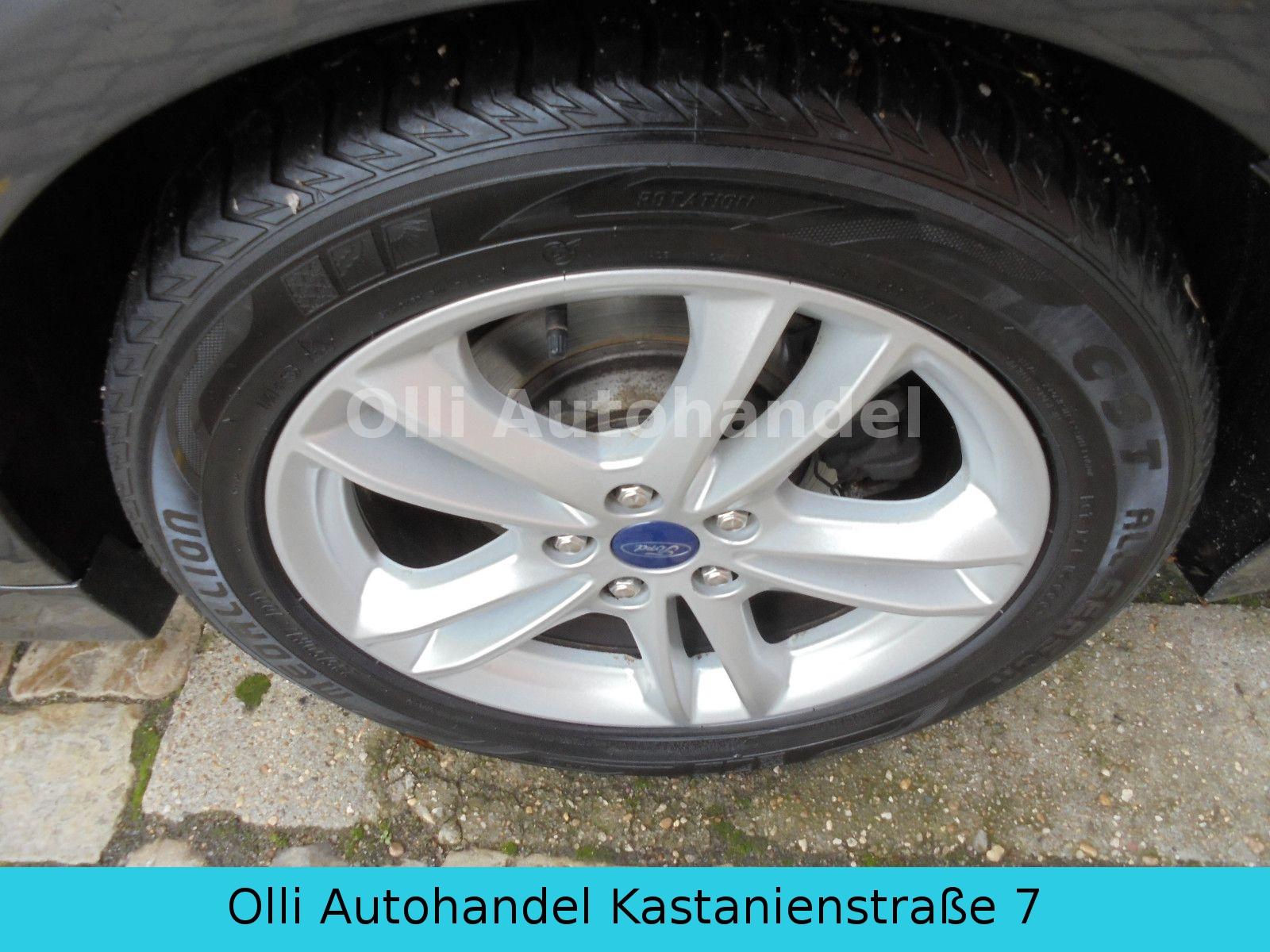 Ford Mondeo 2015 — photo 30