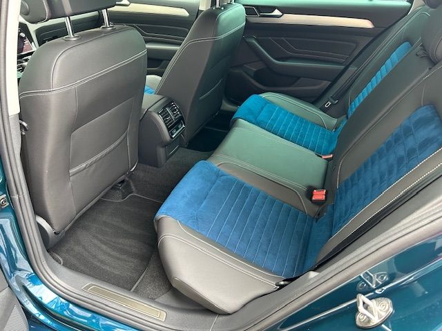 Passat Variant Elegance 2.0 TSI DSG NAV;360GRAD;