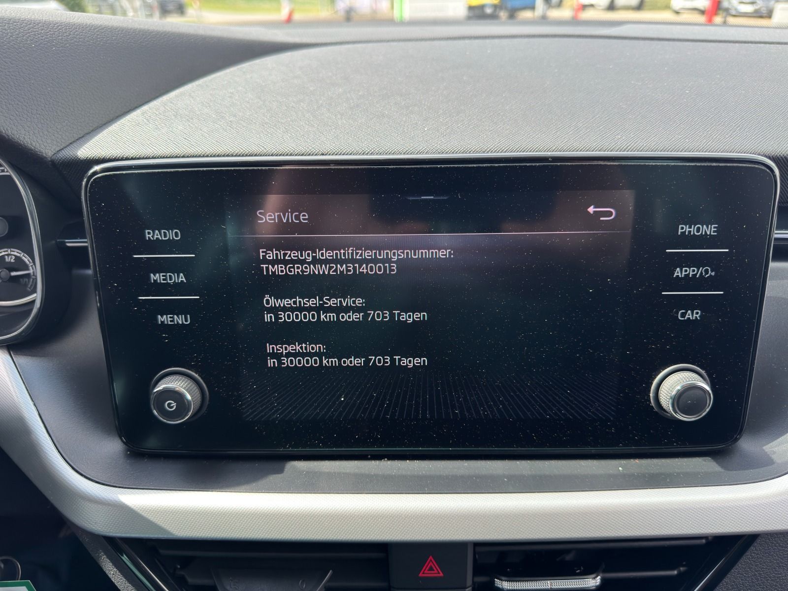 Fahrzeugabbildung SKODA Kamiq 115PS 6-Gang*RFK*LED*SMartLink*Allwetter