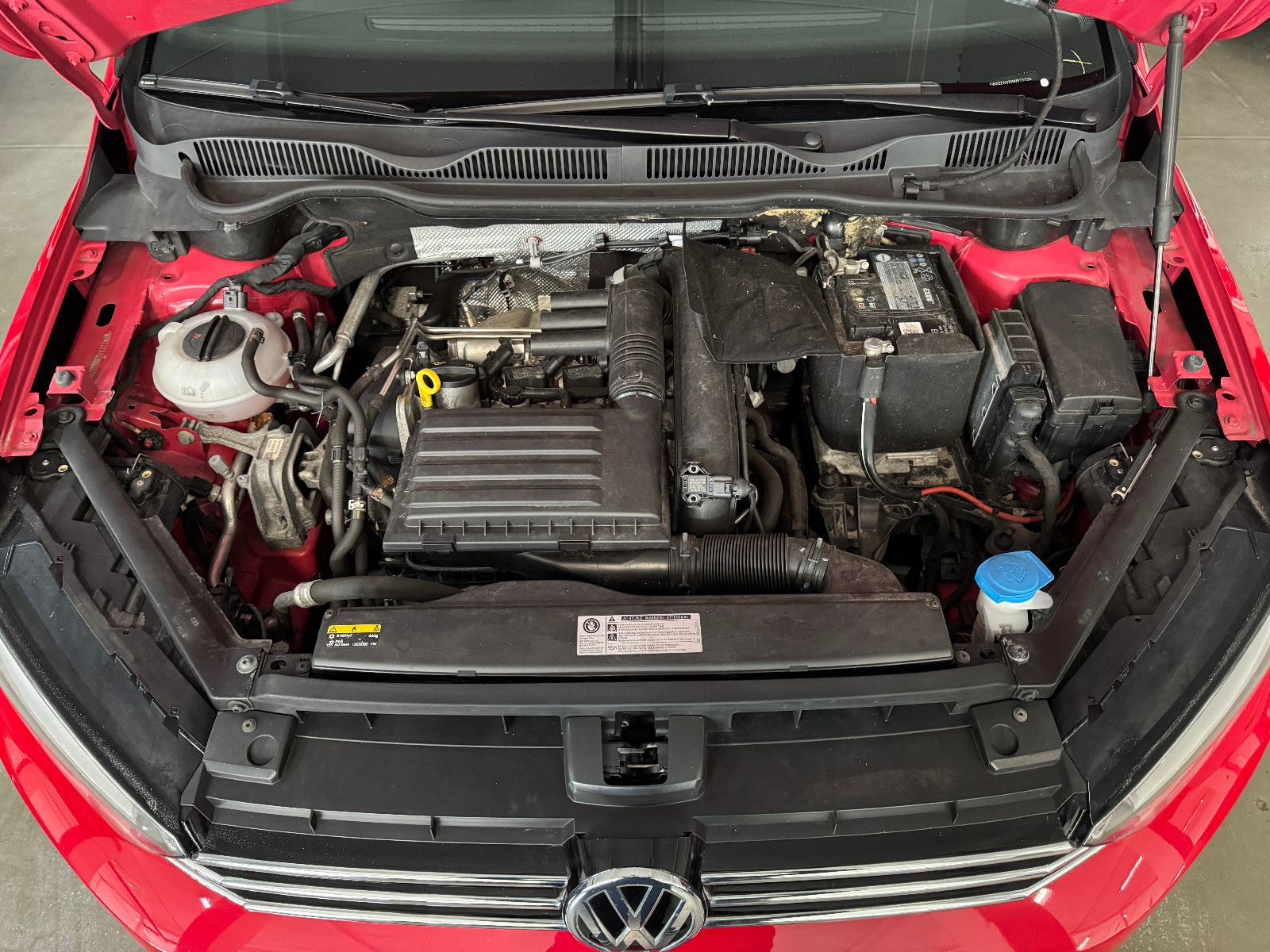 Fahrzeugabbildung Volkswagen Golf 7 TSI SPORTSVAN COMFORTLINE MEDIA PAKET 1.H