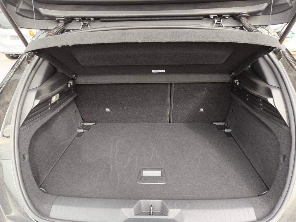 Fahrzeugabbildung Opel Astra L Lim. 5-trg. GS MildHybrid 107 KW AT