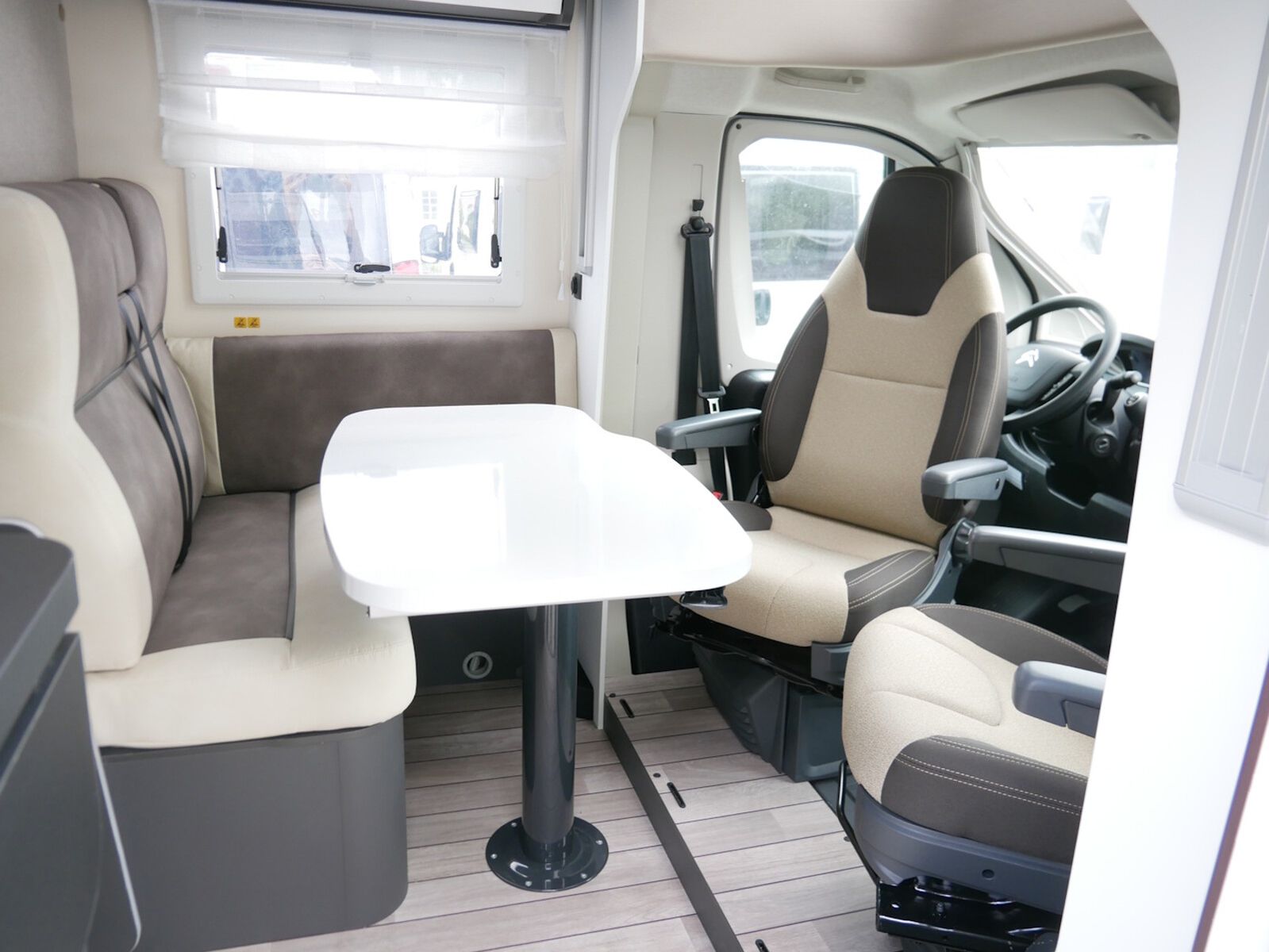 Fahrzeugabbildung Forster T FT599HB 10380,- EUR Sondernachlass