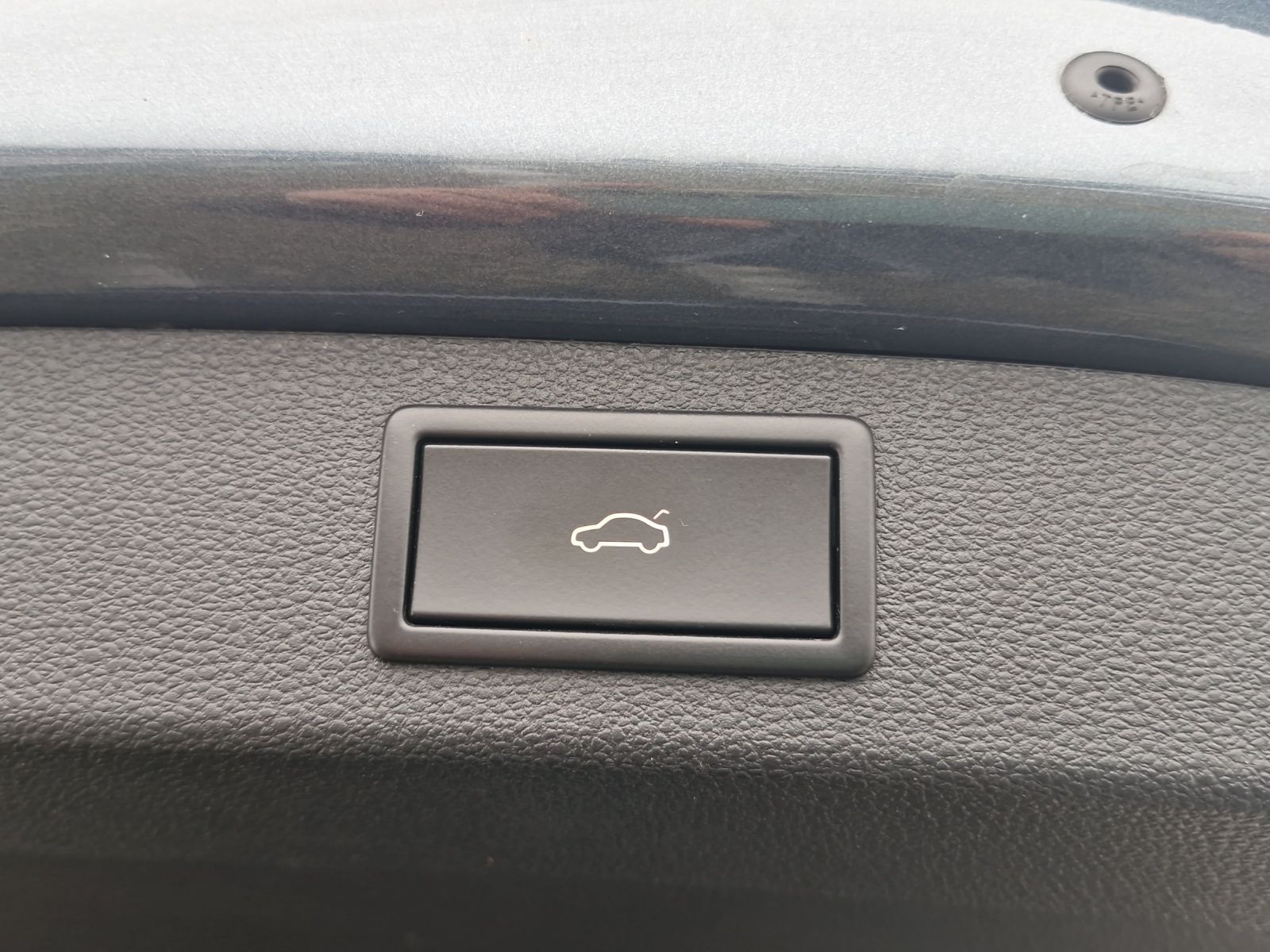 Fahrzeugabbildung SKODA Kodiaq RS 2.0 TDI 4x4 DSG AHZV STANDHZG DCC PANO