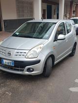Nissan Pixo 1.0 5 porte GPL Eco Active - silberne Nissan Pixo
