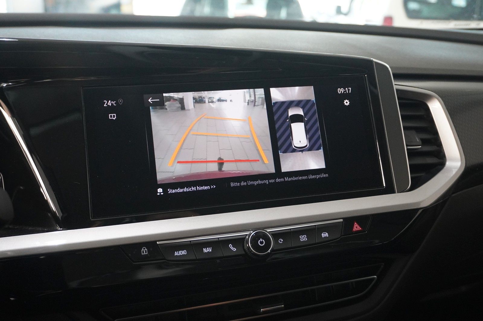 Fahrzeugabbildung Opel Grandland (X) ULTIMATE 4HYBRID NAVI/LED/360°/AHK