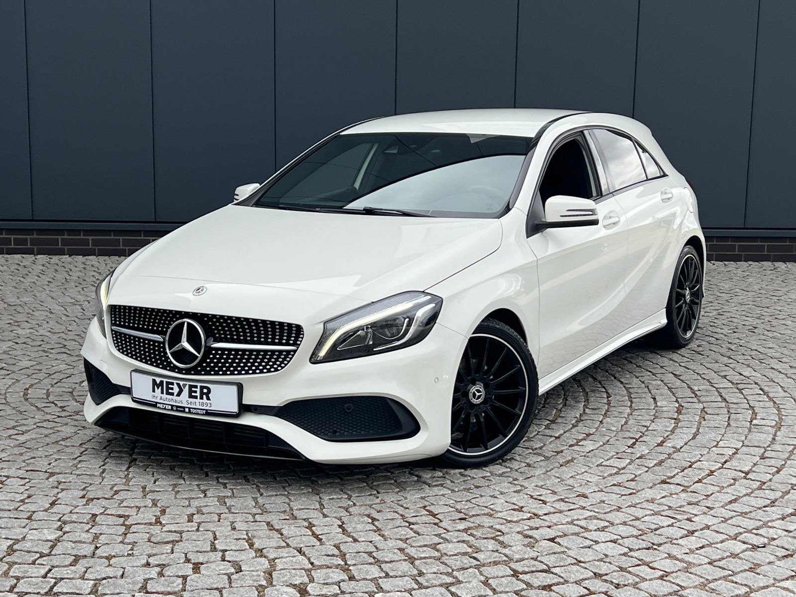 Fahrzeugabbildung Mercedes-Benz A Klasse 180 CDI Style *18"LM-Felge AMG, LED, PD