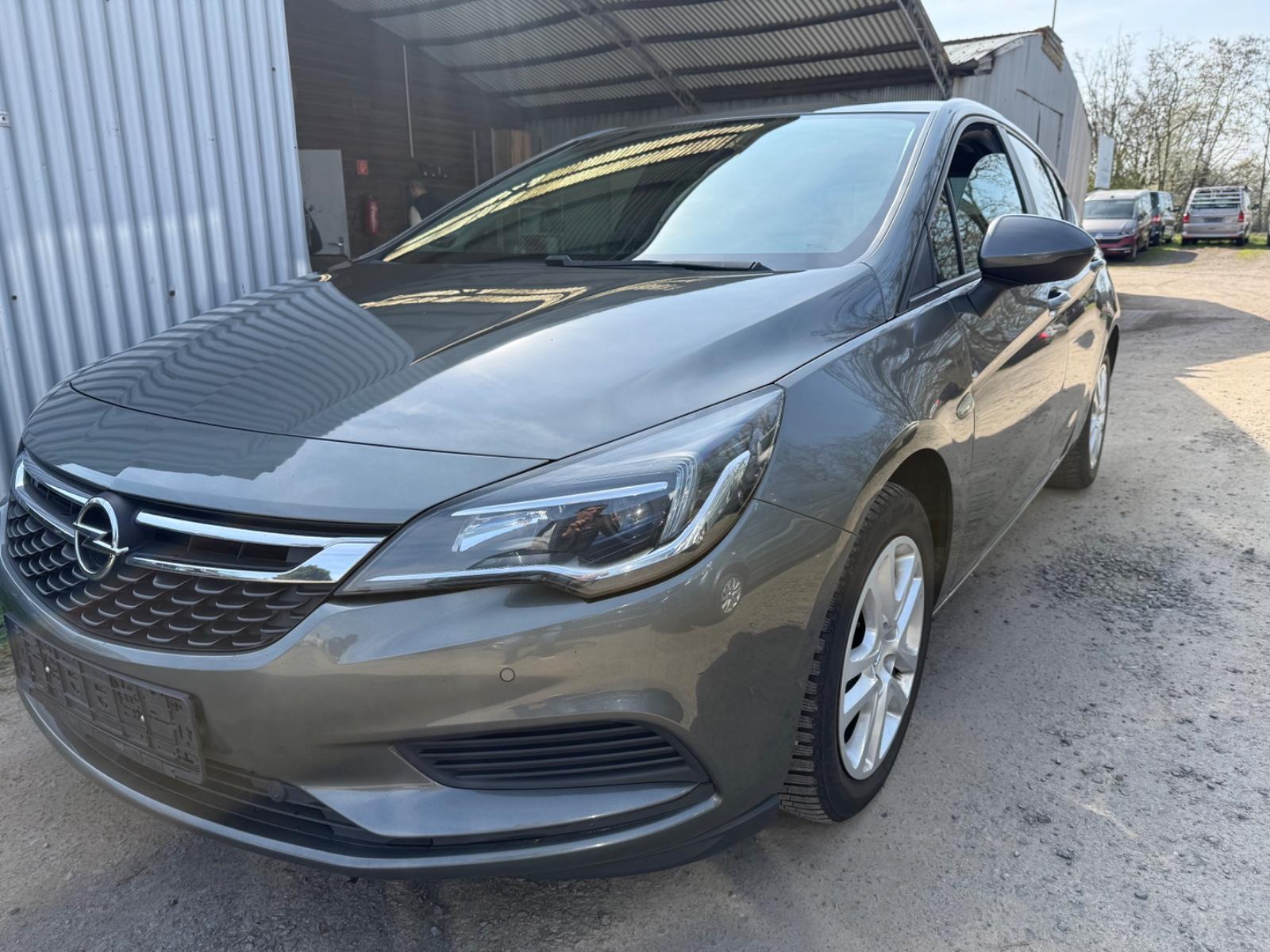 Opel Astra 1.6 Diesel Innovation 81kW