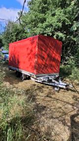 Saris Anhänger 2 Tonnen 5,61 m lang - Saris LKWs