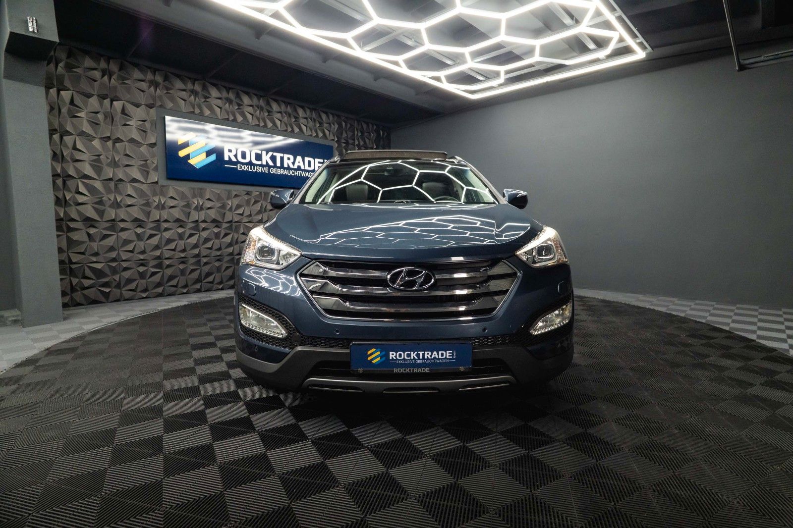 Fahrzeugabbildung Hyundai Santa Fe Premium 4WD *Panorama*Bi-Xenon*TÜV NEU*