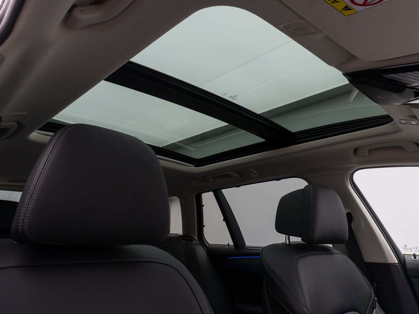 Fahrzeugabbildung BMW 540i xD LuxuryLine Panorama Laser Kamera SoftCL