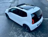 Volkswagen VW up 75 PS * 2. Hand * TÜV * SPORT * SHZ * PANO - VW up! von privat