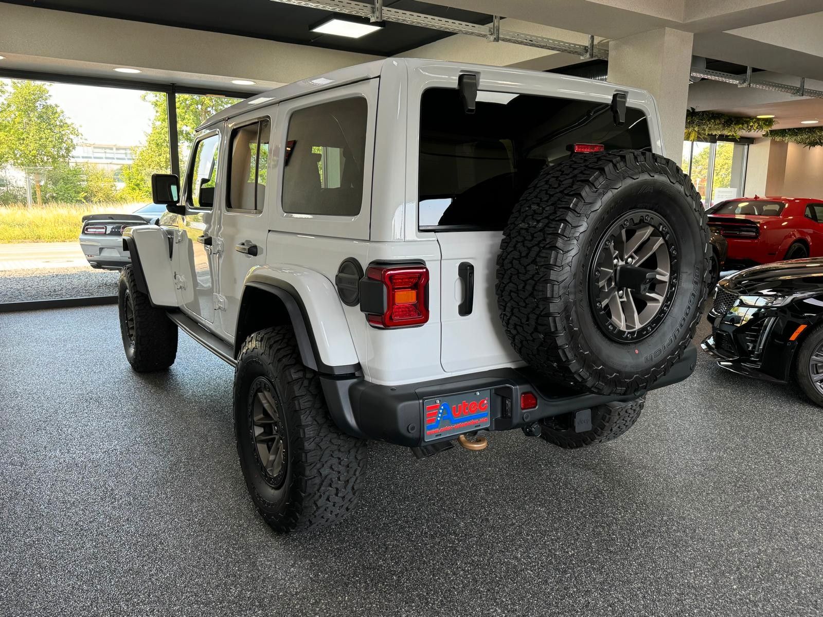 Fahrzeugabbildung Jeep 392 FINAL EDIT. 6.4L-V8 SKY ONE-WINDE-AHK 3.5To.