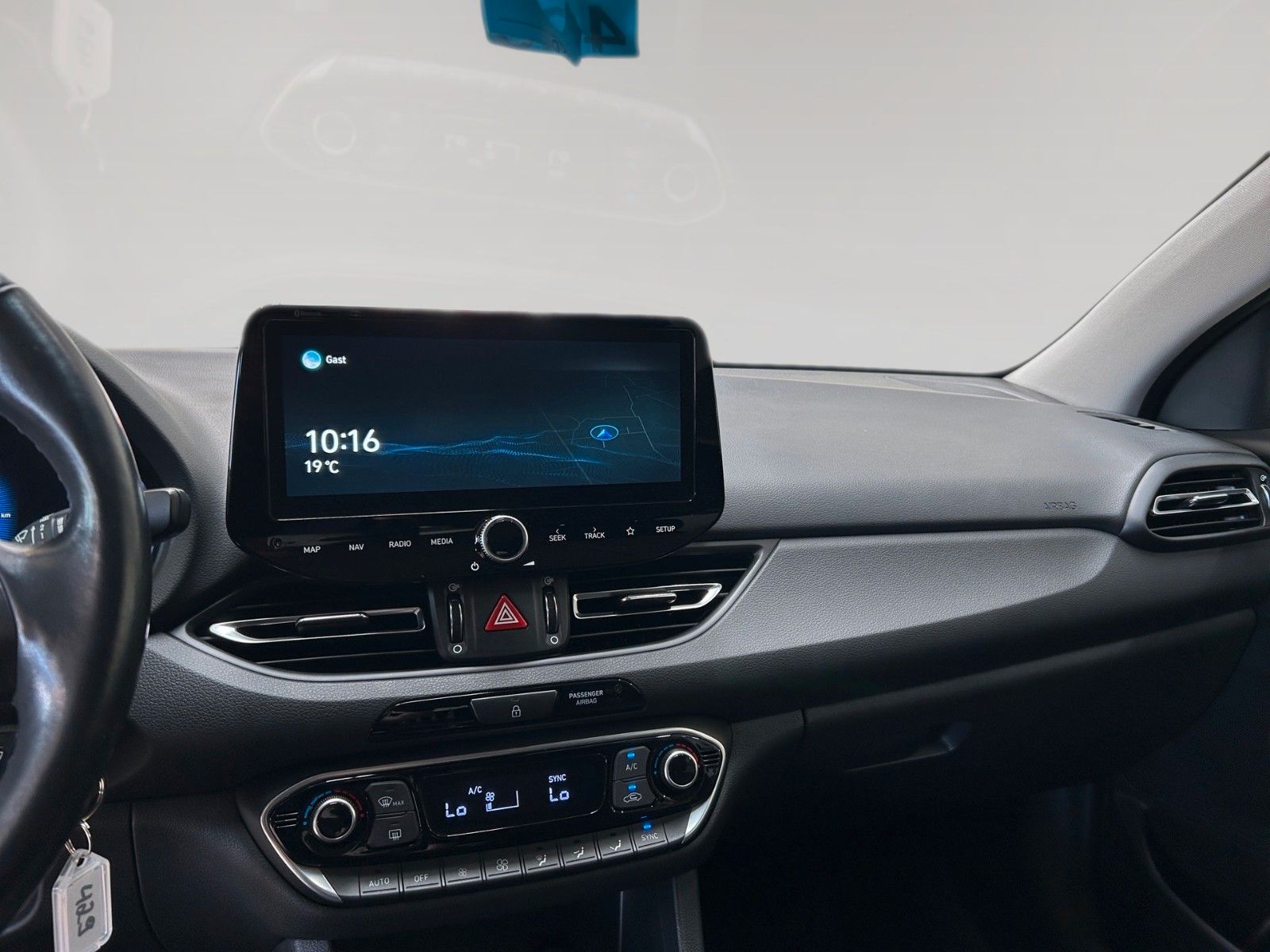 Fahrzeugabbildung Hyundai i30 FL  INTRO EDITION Panoramadach