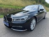 BMW 750 i xDrive/Deutsch/Scheckheft/360°/H&K/Rollo/ - BMW 750: 750i Xdrive