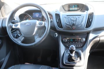 Ford Kuga - 11