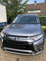 Mitsubishi Plug-in Hybrid Outlander Basis Spirit - Mitsubishi in Krefeld