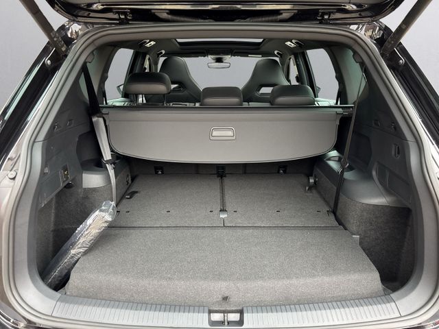 Tarraco FR 2.0TDI 7-Sitzer+Standheizung+AHK+PANO