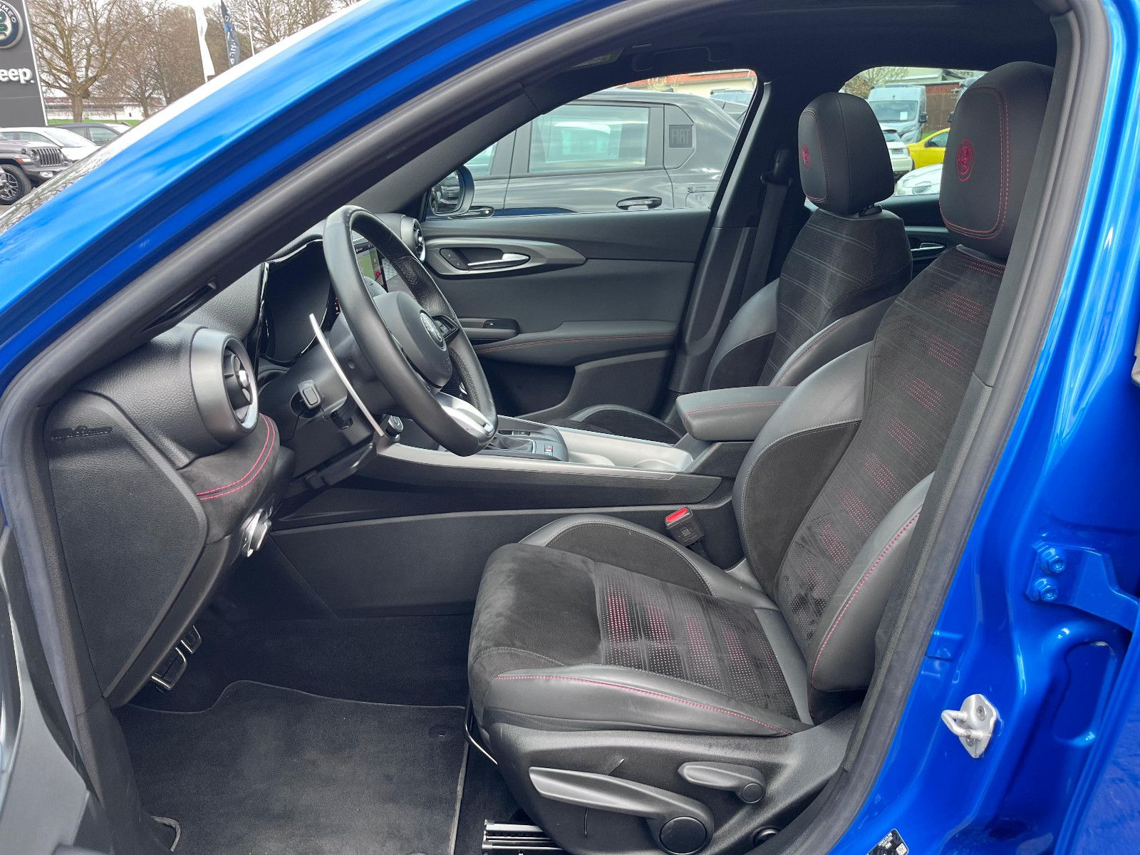 Fahrzeugabbildung Alfa Romeo Tonale Veloce Plug-In-Hybrid AWD