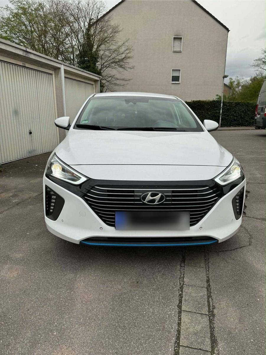 Hyundai IONIQ