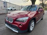 BMW X1 23 d xDrive Automatik Navi Leder Pano Xenon - BMW X1: Rot