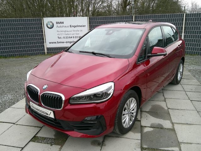 BMW 218 Active Tourer i Parkassist.Navi Panoramadach