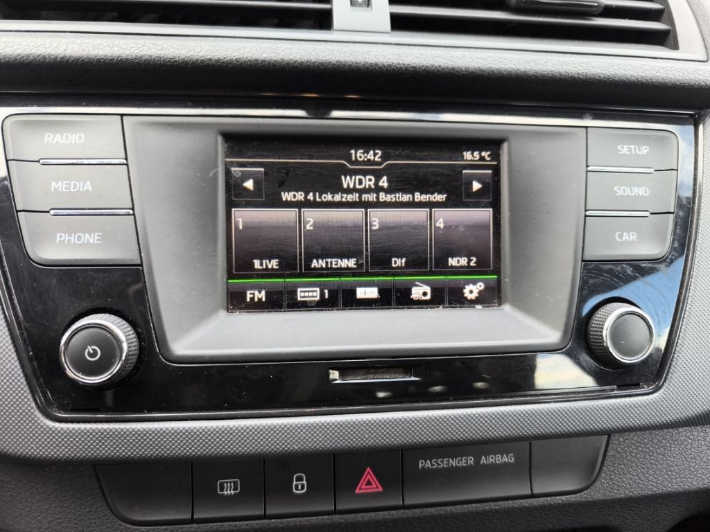 Fahrzeugabbildung SKODA Fabia Combi 1.0 MPI Cool Plus DABSoundpaket Klim
