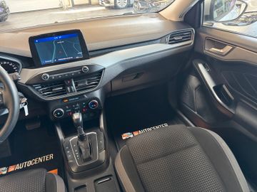 MYAUTOCENTER – Gebraucht- und Jahreswagen mit Werkstattservice in Pfaffenhofen Ford Focus *KEYLESS*TEMPO*SIHZ*LKHZ*NAVI*LED*