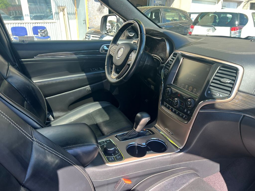 Jeep Grand Cherokee 3.0l V6  Overland Autom.*Panorama