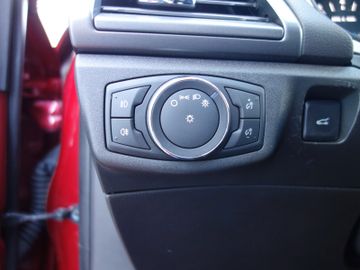 Bild 17 Ford Mondeo Turnier, Autom., LED, NAVi, SHZ, PDC v/h