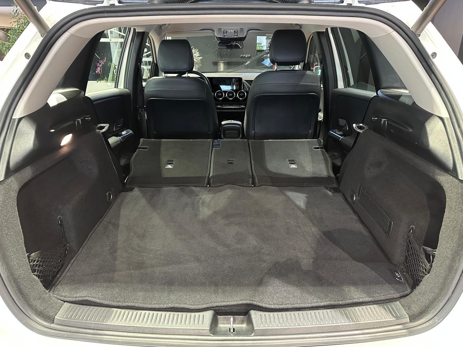 Mercedes-Benz B 200d 8G URBAN MBUX+ LED AHK EASYPACK LEDER SHZ