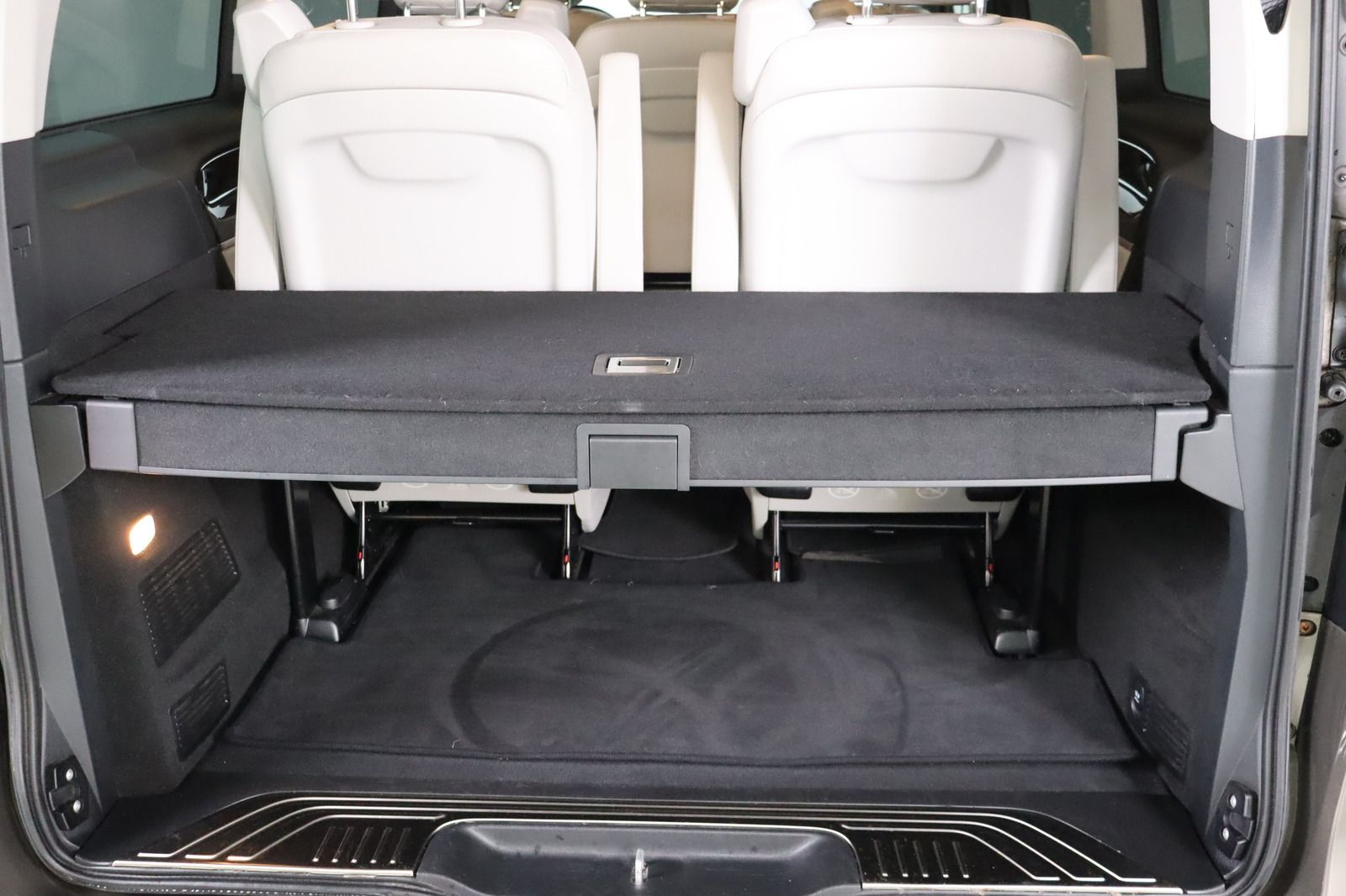 Fahrzeugabbildung Mercedes-Benz V 250 d 4matic Avantgarde * lang * 360 * ILS