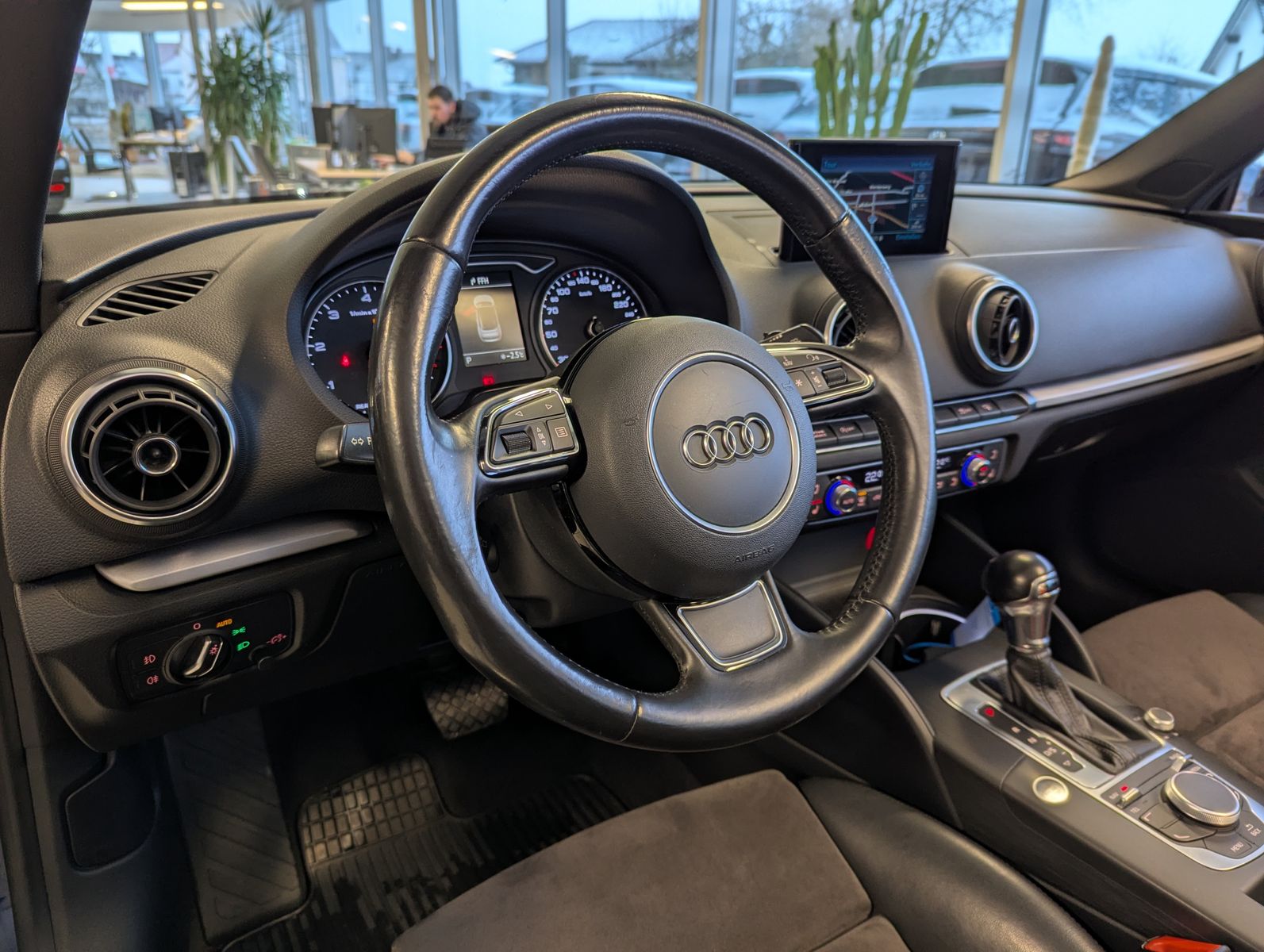 AUDI A3 2.0 TDI DSG Leder Kamera Bi-Xen Kopfraumheiz. - Image 24