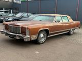 Lincoln Continental - Lincoln Continental: Limousine