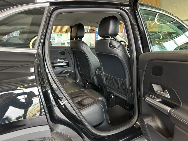 Mercedes-Benz GLA 220 d 4Matic *LED*AHK*Keyless*
