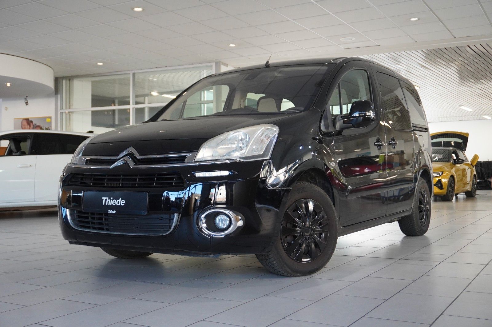 Fahrzeugabbildung Citroën Berlingo Kombi 1.6 HDI SELECTION 5-SITZ KLIMA/SH