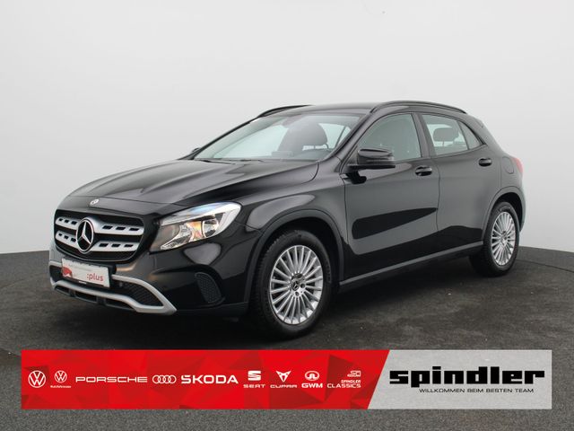 Mercedes-Benz GLA 200 / Navi, Business, ParkAssi, RFK, SHZ